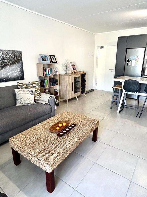 To Let 2 Bedroom Property for Rent in The Huntsman Western Cape